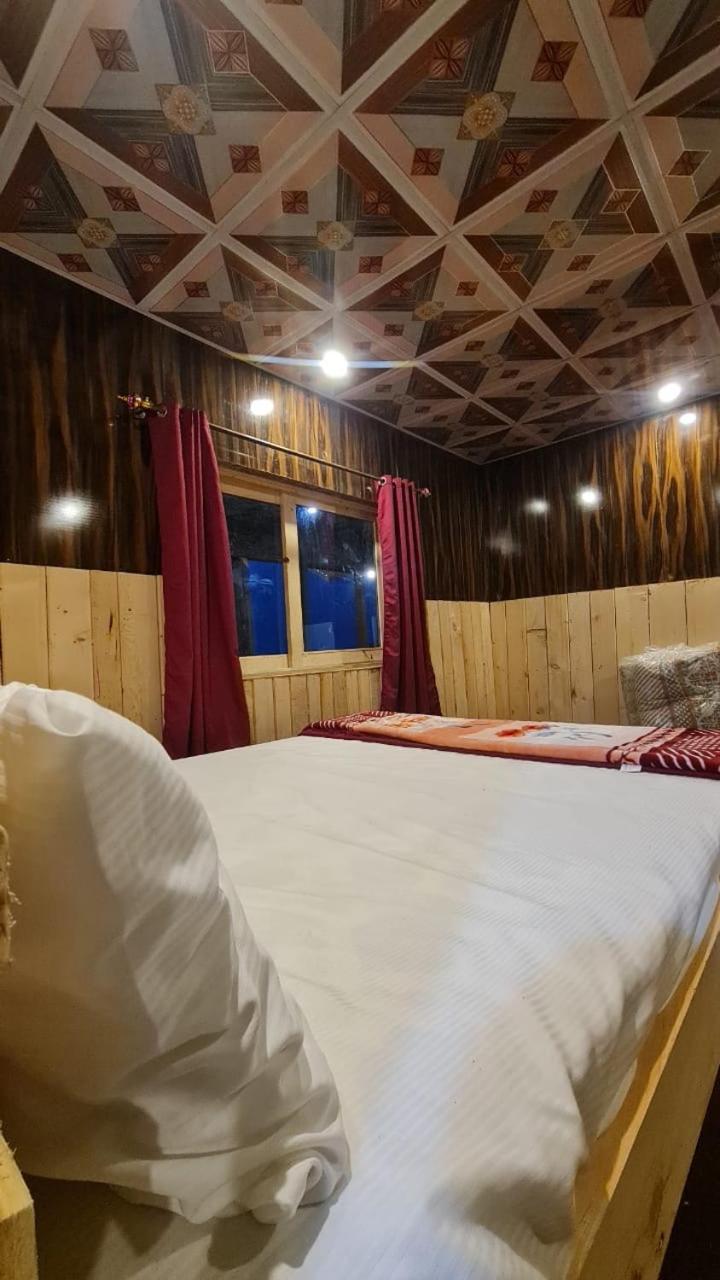 Pine Ridge Cottages Nathia Gali Exterior photo